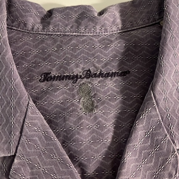 Tommy Bahama Button Down Short Sleeve Camp Shirt Sz Medium Plum - Picture 7 of 11